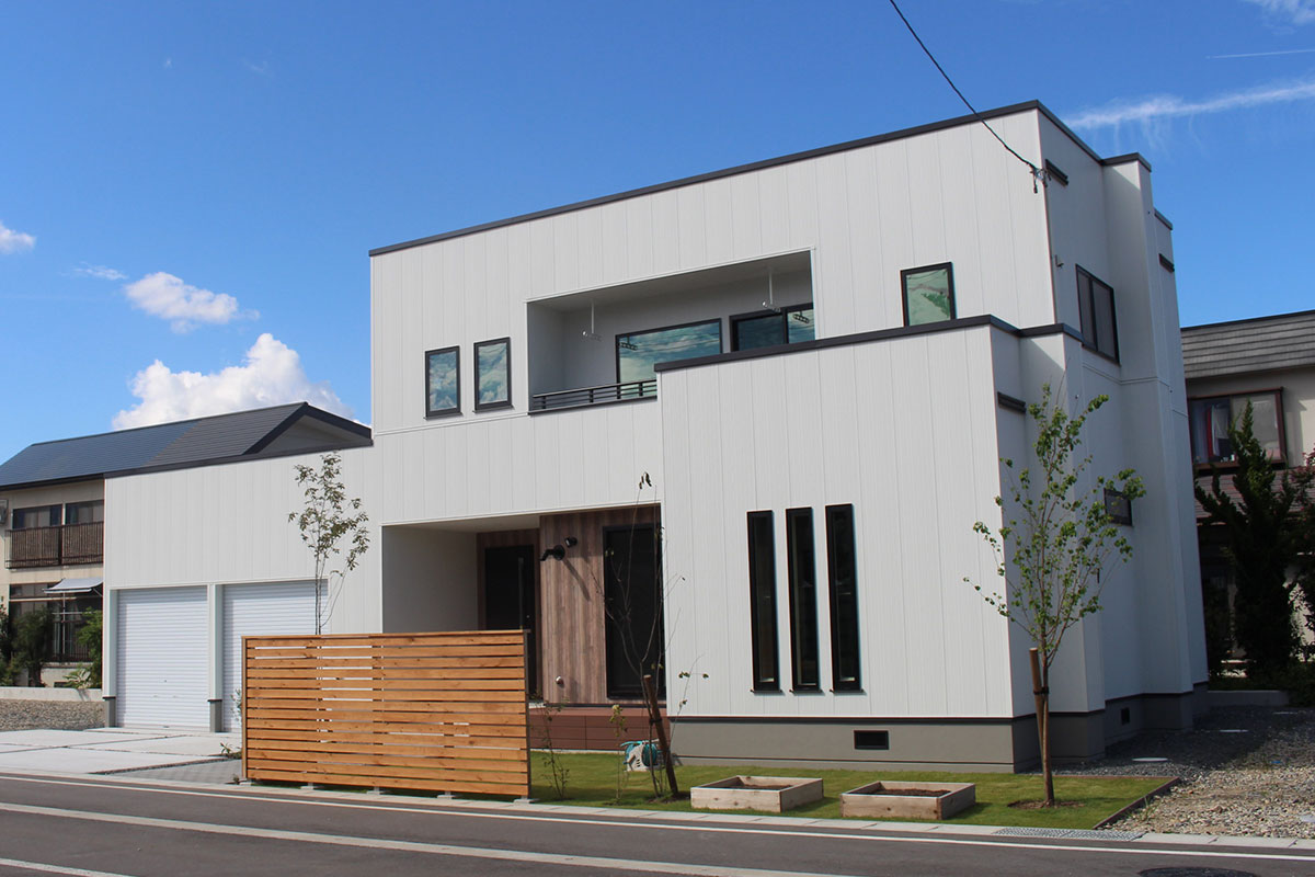 「ビルトインガレージ2台付きガレージハウス」の間取り｜山形県｜ミナガワ建設