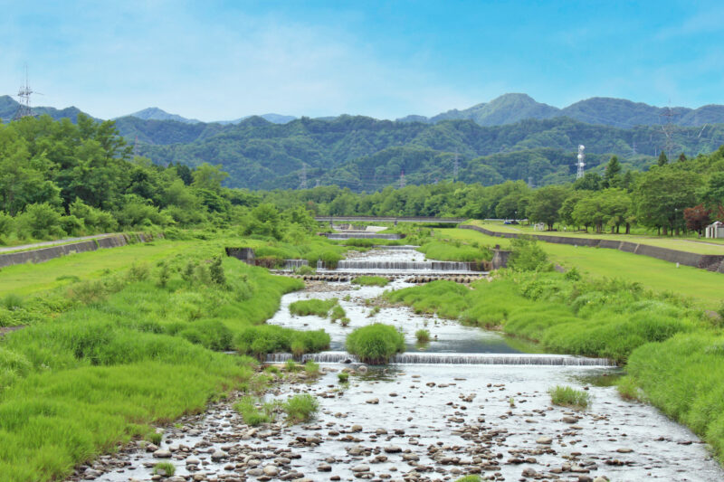 川