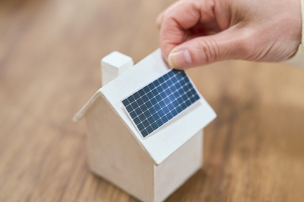 スマートハウスで太陽光発電を導入するイメージ